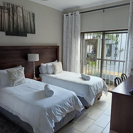 Three Olives Guesthouse Centurion Exterior foto