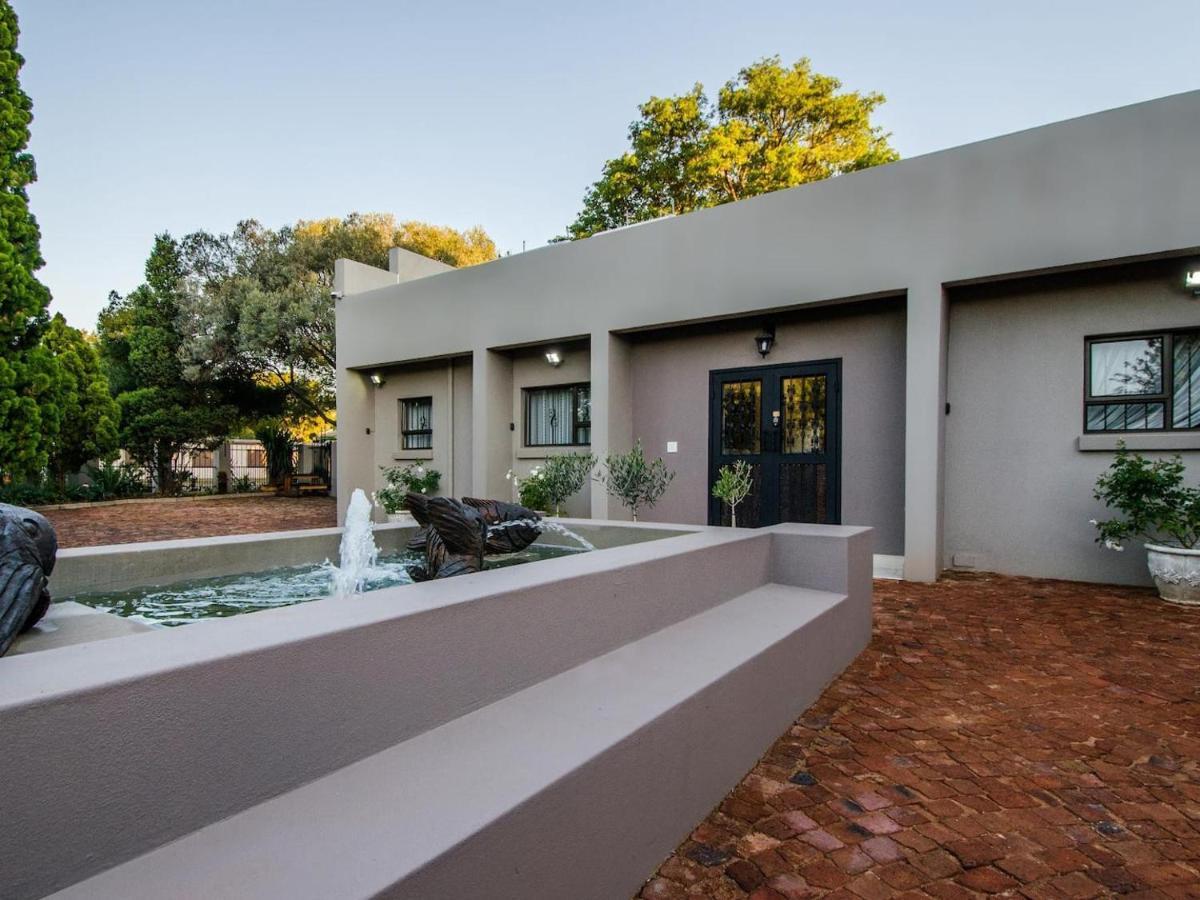 Three Olives Guesthouse Centurion Exterior foto